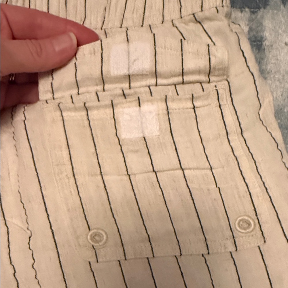 Men's BANKS JOURNAL Striped Linen Shorts - Picture 4 of 5